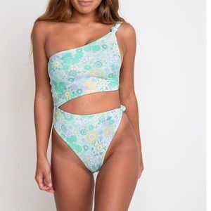 SKATIE x amber fillerup collab one piece swimsuit